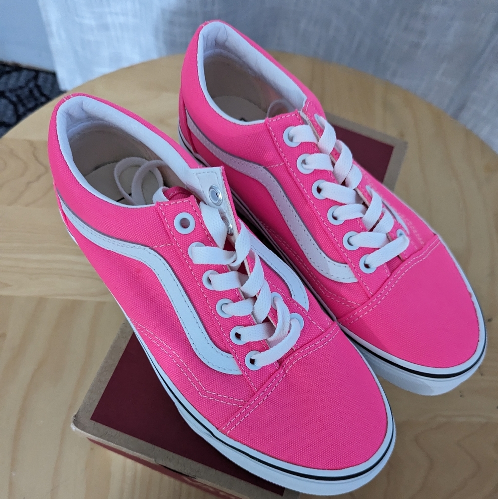 Neon Pink Old Skool Vans